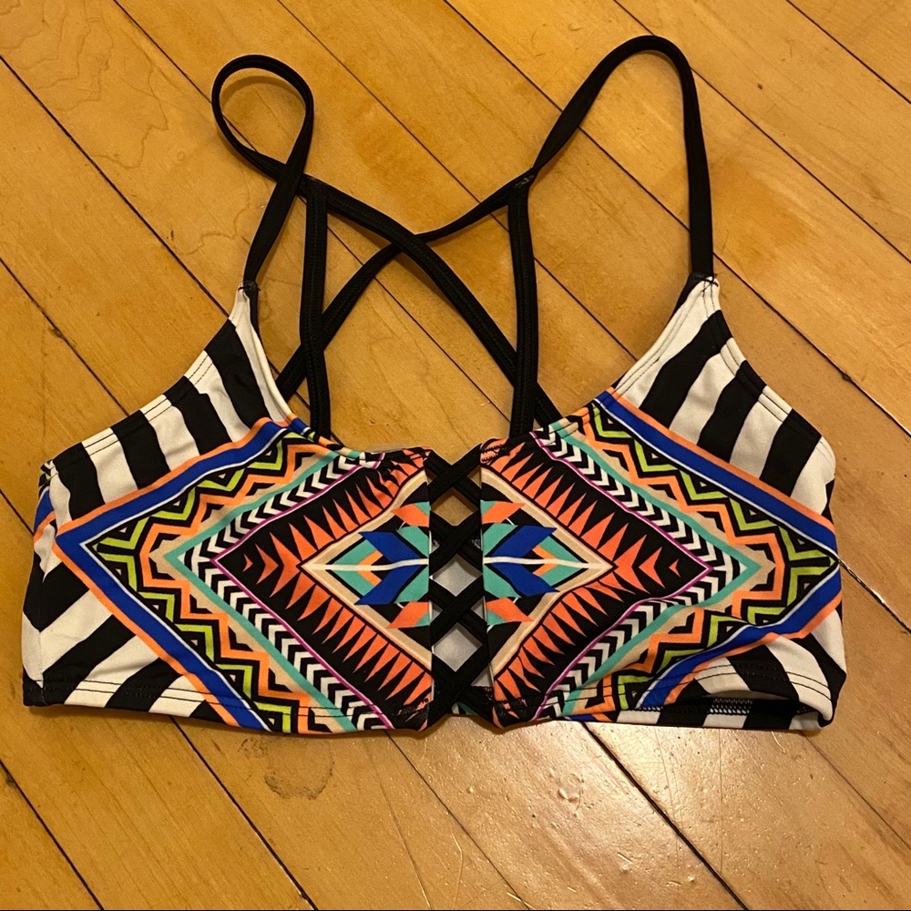 PINK Victoria’s Secret bikini top